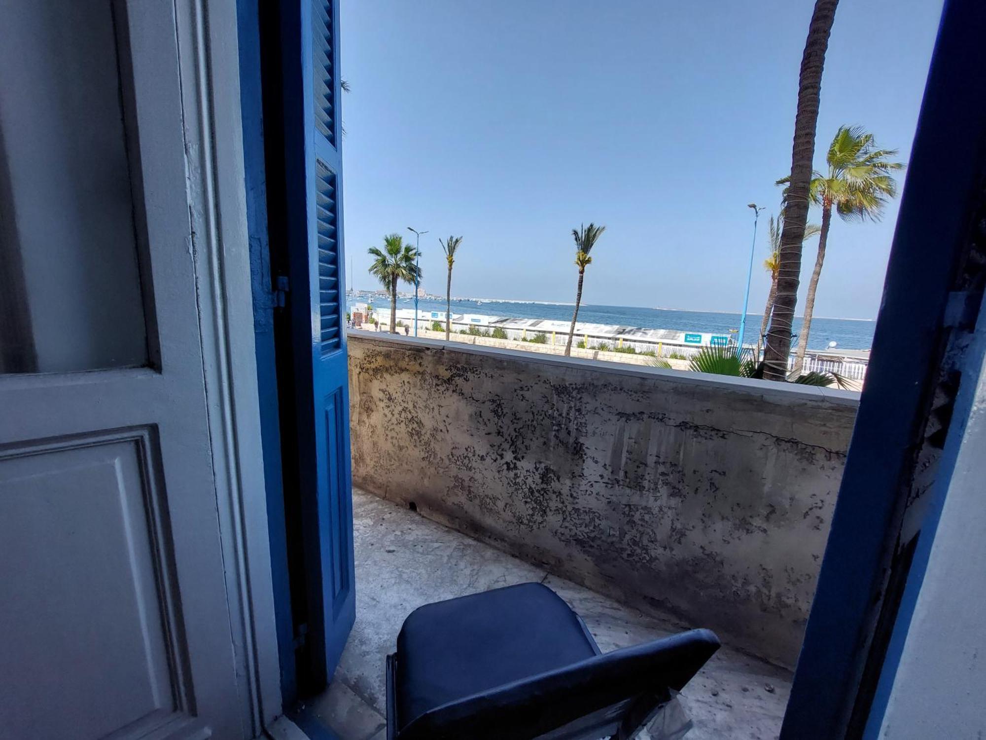 Gazde/Camere de închiriat Private At Shared Apartment, Only Men And Sorry Ladies Not Allowed 仅限男士 Alexandria