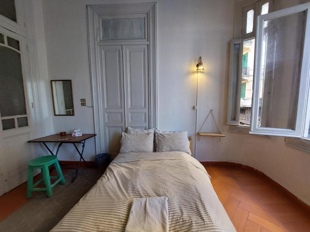 Private At Shared Apartment, Only Men And Sorry Ladies Not Allowed 仅限男士 Gazde/Camere de închiriat *
